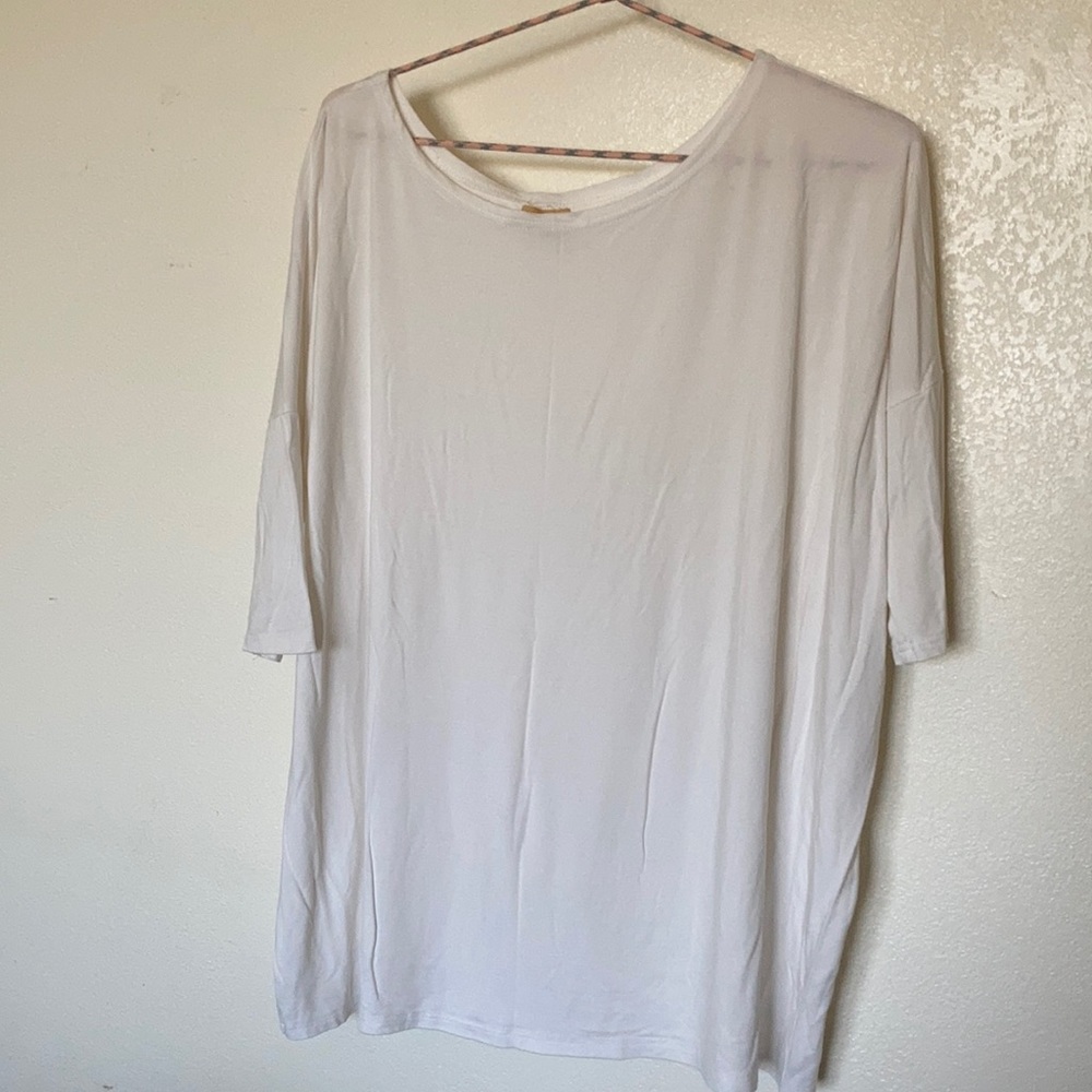 White knit SUPER soft top